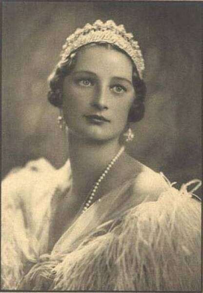 Fichier:Rose-AiméemèreLudwig.jpg