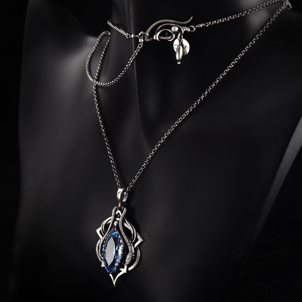 Fichier:Collier saphir2.png